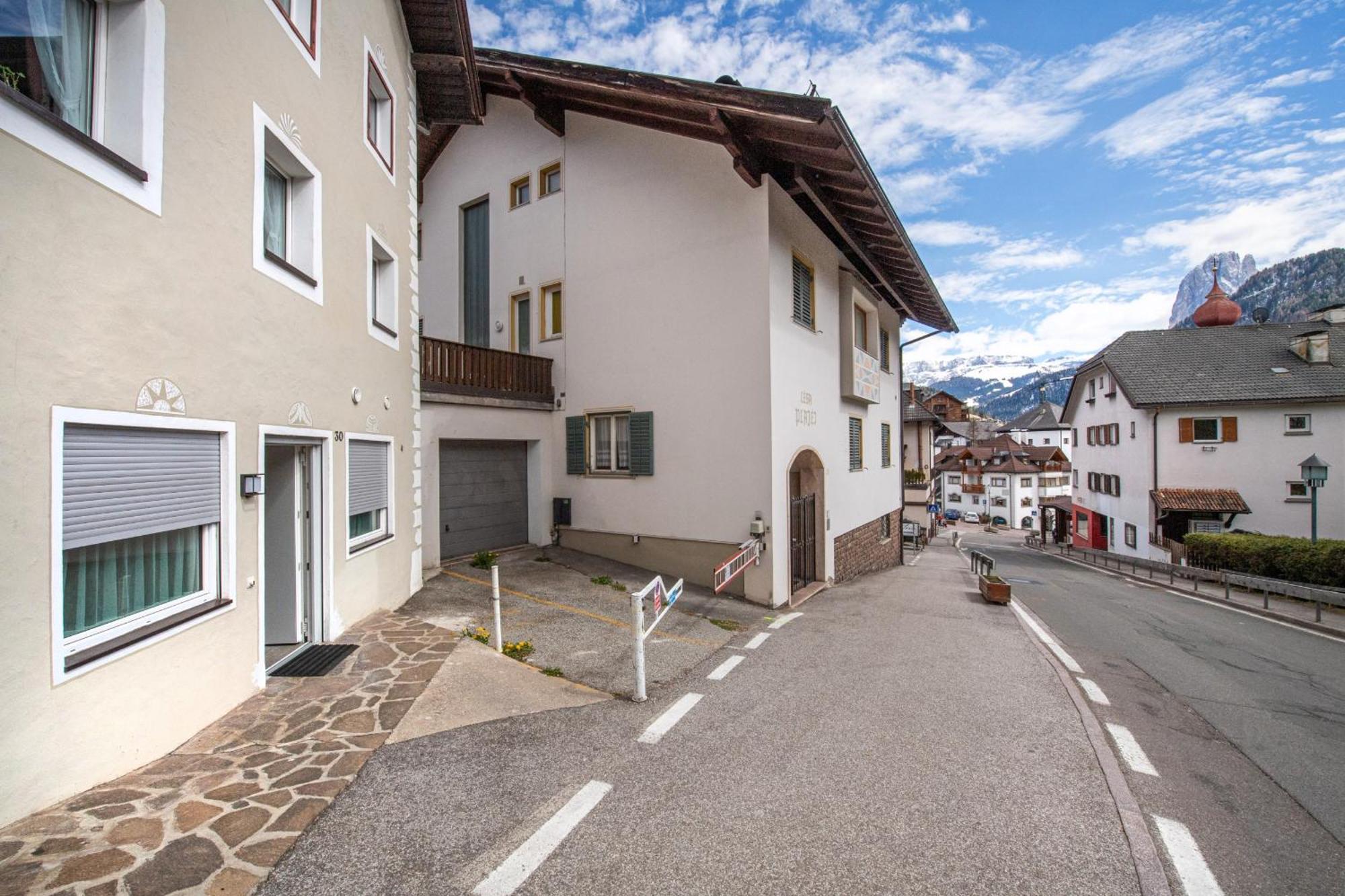 Apartments Smidl Ortisei Eksteriør billede